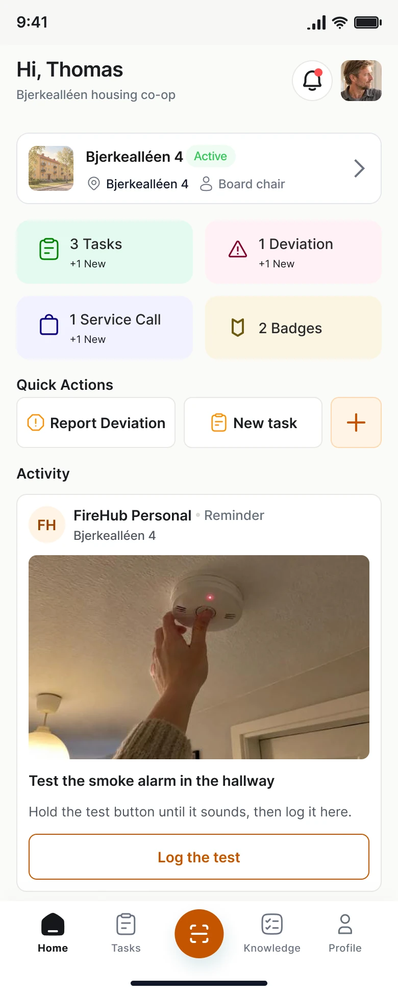The home feed in FireHub Personal on the phone: Bjerkealléen 4 and the smoke alarm reminder.